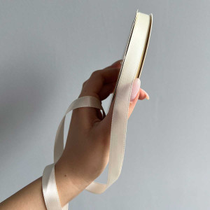 Лента атлас Ding Xin 1 см * 90 м - #0028 Айвори. Photo 2